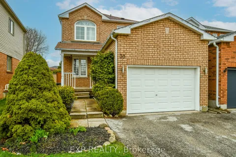30 Aikens Crescent, Barrie, ON L4N 8M6