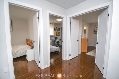 30 Aikens Crescent, Barrie, ON L4N 8M6