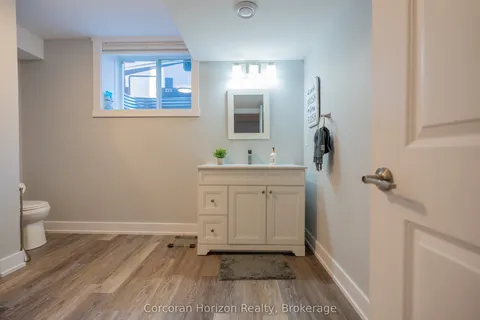 12 REIDS Ridge, Oro-Medonte, ON L0K 1N0
