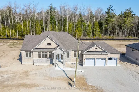 28 Cottonwood Street, Springwater, ON L9X 2E5