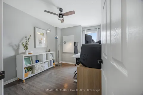 20 BASSWOOD Drive, Barrie, ON L4N 9P1