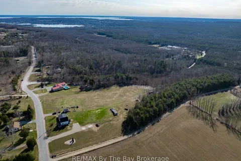 193 14 Concession, Tiny, ON L9M 2H7