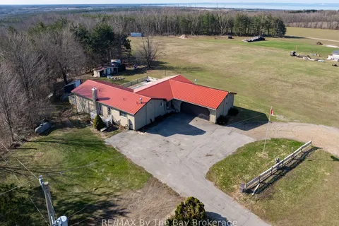 193 14 Concession, Tiny, ON L9M 2H7