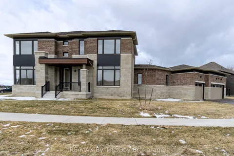 105 Sun Valley Avenue, Wasaga Beach, ON L9Z 0N8
