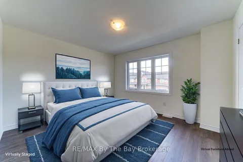 8 Frederica Crescent, Wasaga Beach, ON L9Z 0N1