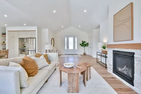 287 Centennial Drive, Midland, ON L4R 5H9