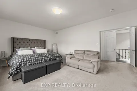 113 Rugman Crescent, Springwater, ON L9X 2A5