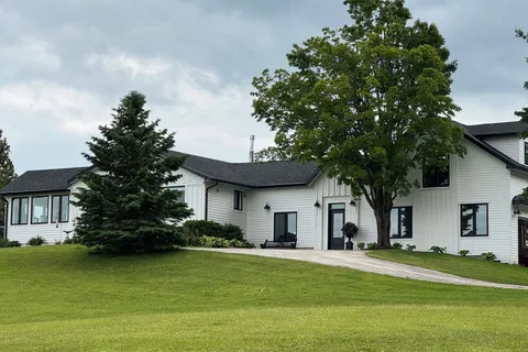 9263 91 County Road, Clearview, ON L0M 1H0