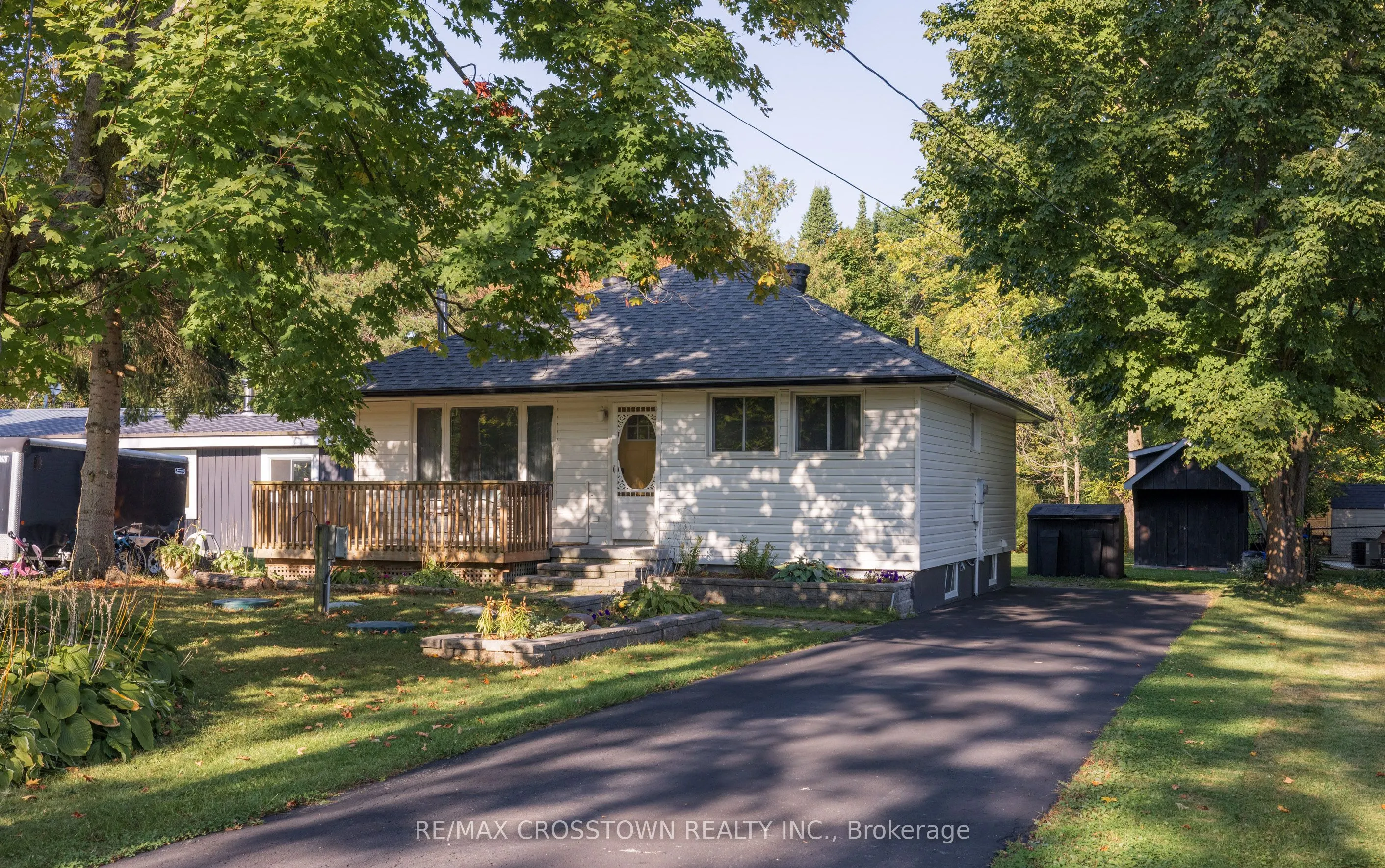 47 Lakeshore Road, Oro-Medonte, ON L0L 2E0
