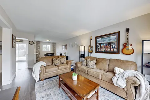 42 Janice Drive, Barrie, ON L4N 5N4