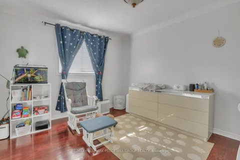 7 Michelle Drive, Barrie, ON L4N 5Y1