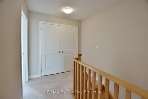 39 Gregory Avenue, Collingwood, ON L9Y 0Z5