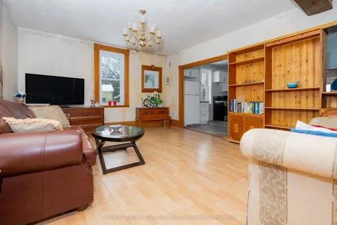 24 Elizabeth Street, ON L0M 1G0