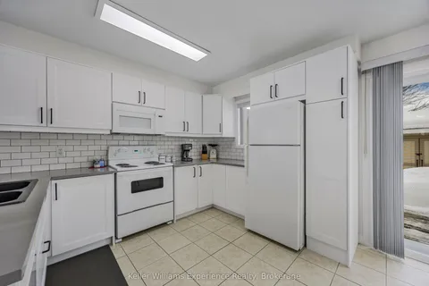 66 Coleman Drive, Barrie, ON L4N 0N9