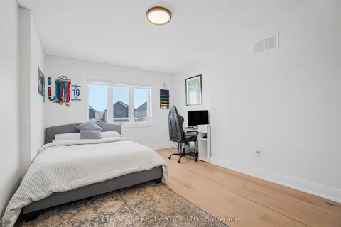 143 Sun King Crescent, Barrie, ON L4M 0E4