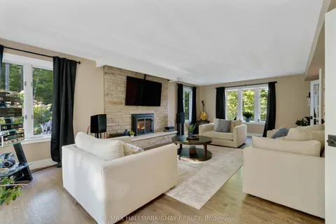 11 Park Trail, Springwater, ON L9X 0L3