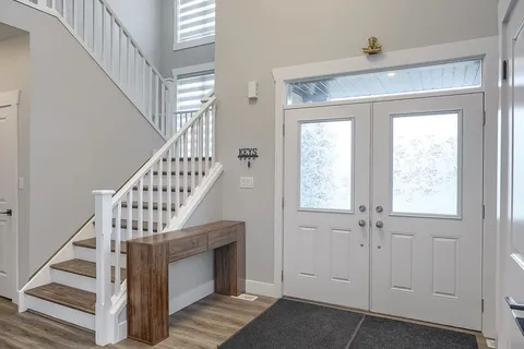 44 Allenwood Road, Springwater, ON L0L 1P0