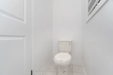 92 Fairlane Avenue, Barrie, ON L9J 0M9