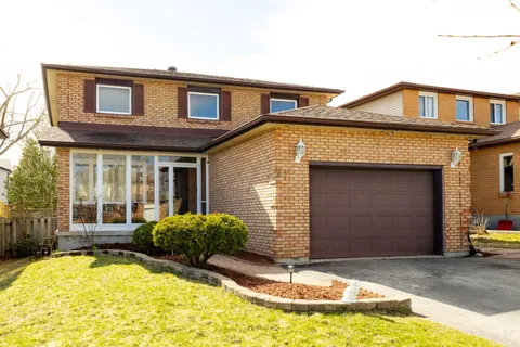 26 Orwell Crescent, Barrie, ON L4N 6M6