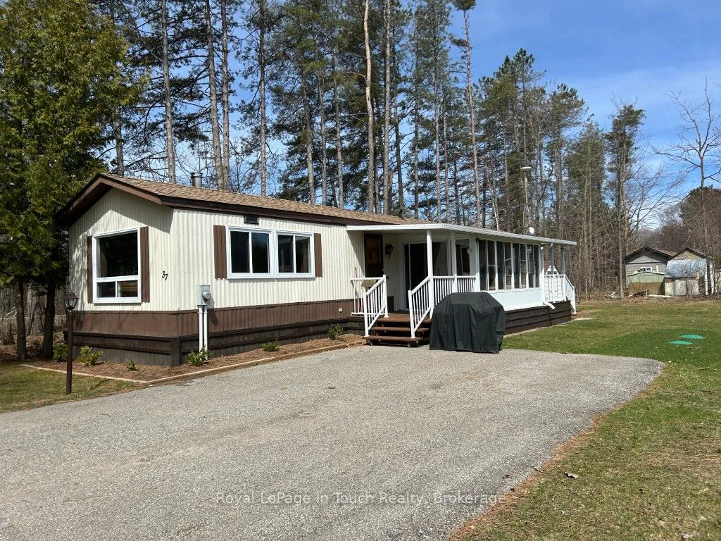 5263 Elliott Side Road, ON L4R 4K3
