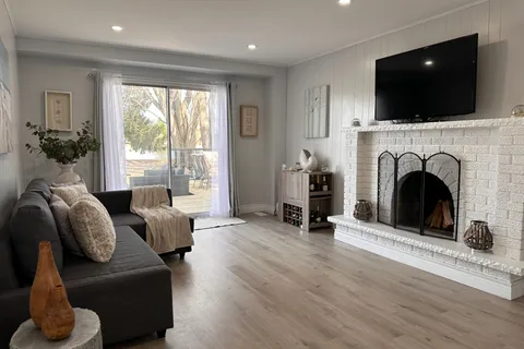 25 Turtle Path, Ramara, ON L0K 1B0