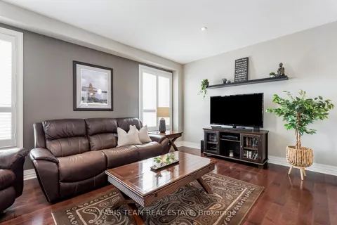 54 Parisian Crescent, Barrie, ON L4N 0Y9