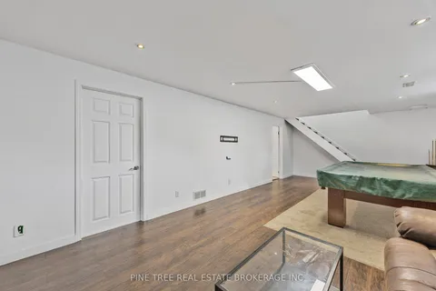 239 Warnica Road, Barrie, ON L4N 3Z2