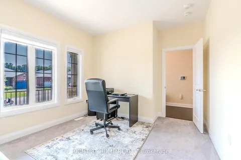 9 Beausoleil Drive, Penetanguishene, ON L9M 0V8