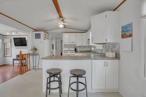 9 PRINCESS DIANA Drive, Springwater, ON L0L 1P0