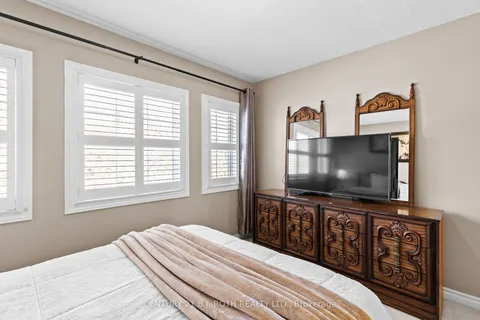 126 BRUCKER Road, Barrie, ON L4N 8H8