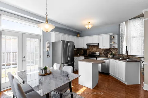 126 BRUCKER Road, Barrie, ON L4N 8H8
