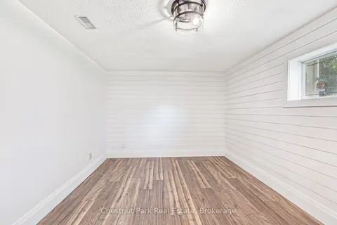 4 Harben Court, Collingwood, ON L9Y 4L8