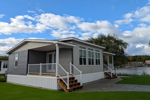 3282 Ogdens Beach Road, Tay, ON L9S 2K6