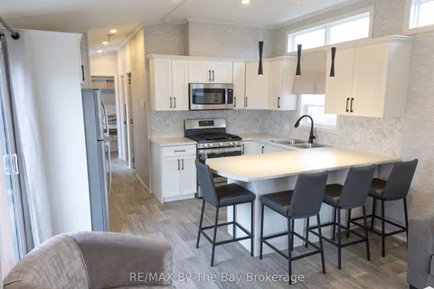 3282 Ogdens Beach Road, ON L9S 2K6