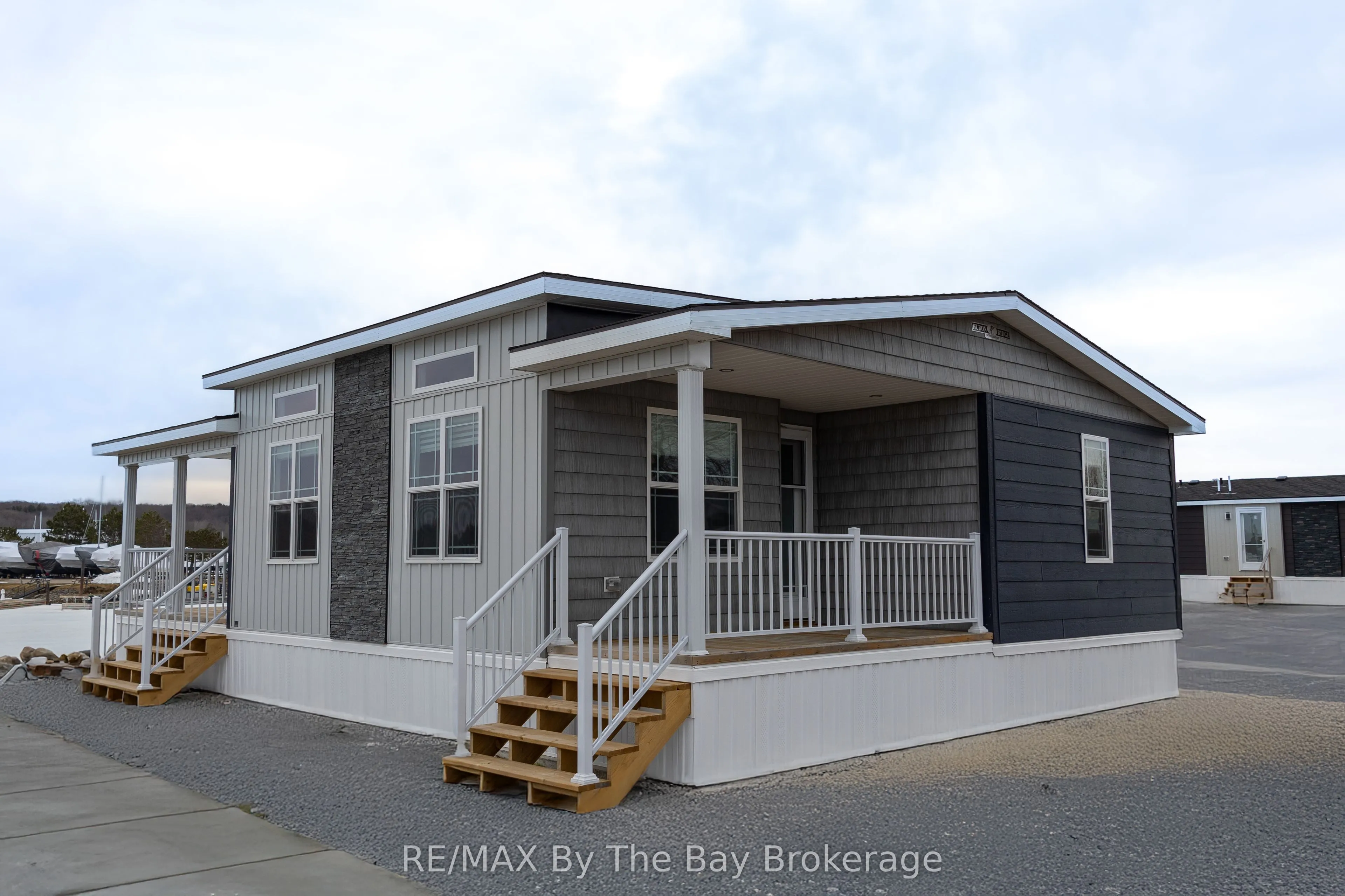 3282 Ogdens Beach Road, ON L9S 2K6