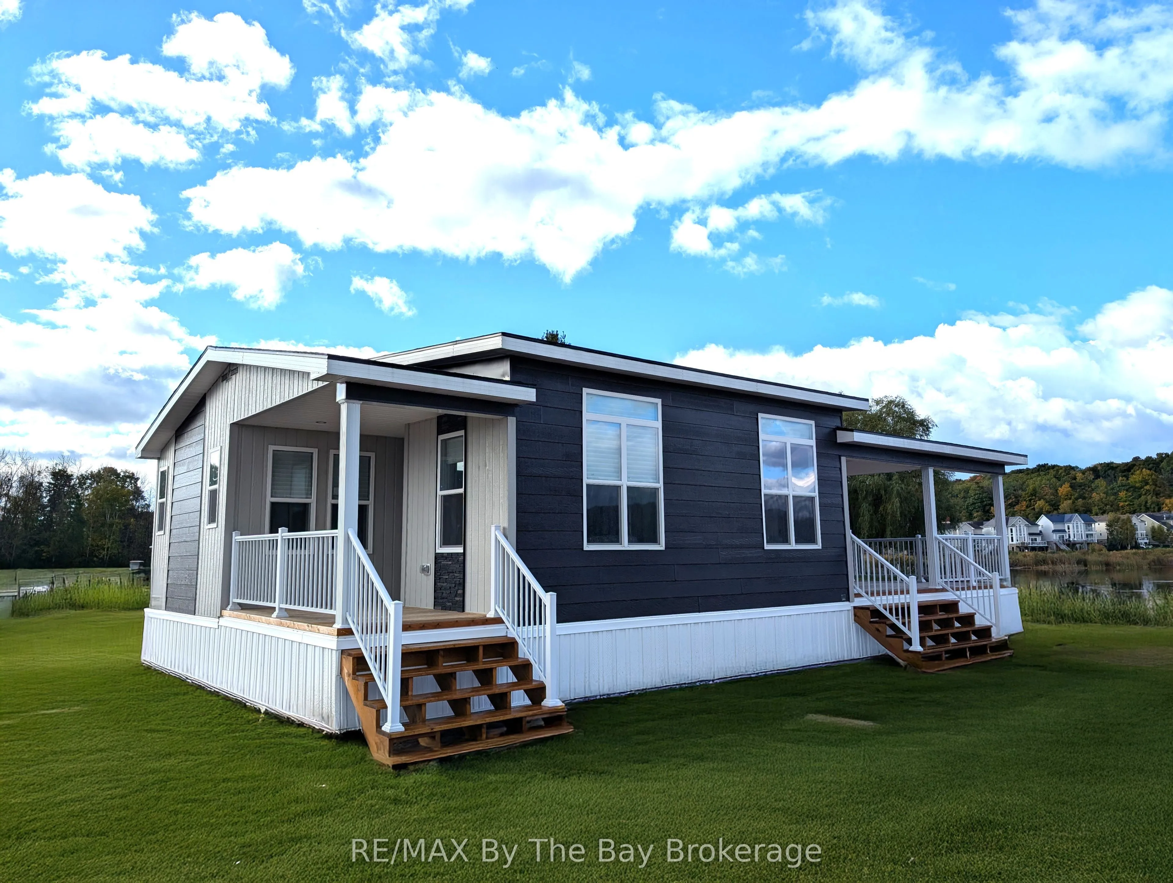 3282 Ogdens Beach Road, ON L9S 2K6