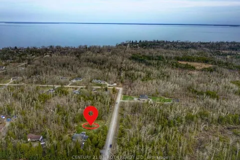 131 A Rail Trail Drive, Oro-Medonte, ON L0L 1T0