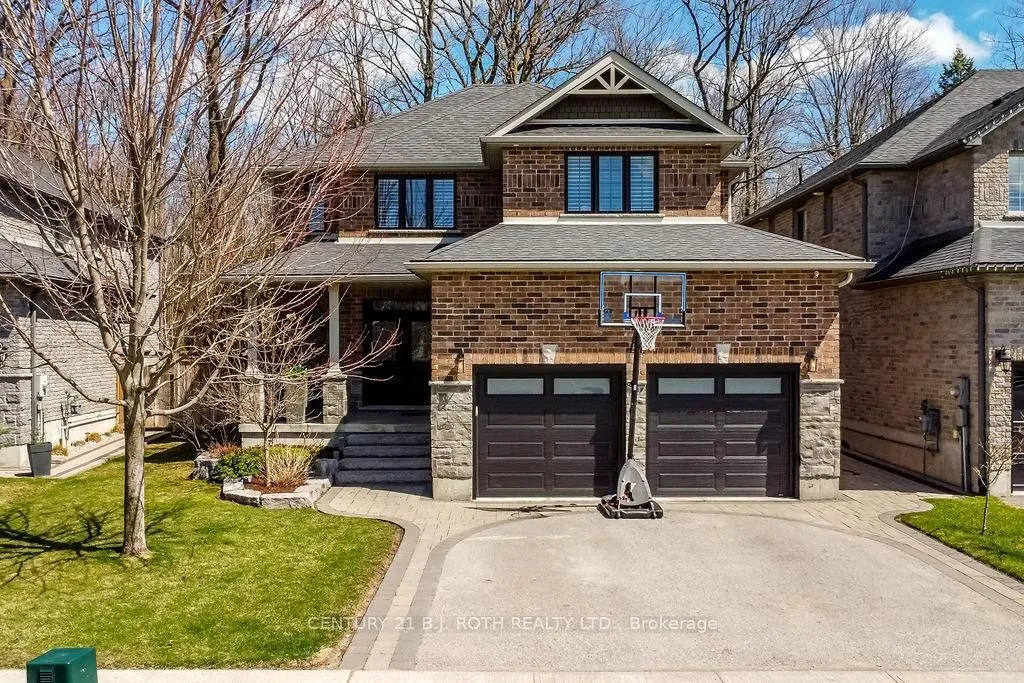 99 JEWEL HOUSE Lane, Barrie, ON L4N 5X1