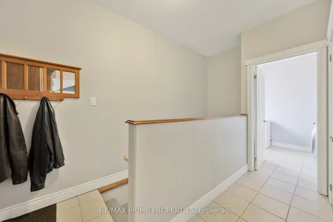 33 Springhome Road, Oro-Medonte, ON L0L 1T0