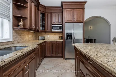 9 Tucson Road, Tiny, ON L9M 0B6