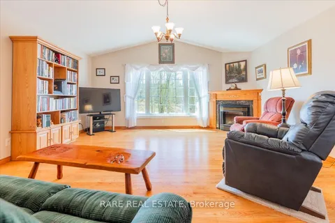 37 Boyd Crescent, Oro-Medonte, ON L0K 1N0