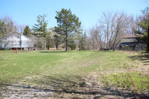 5766 Penetanguishene Highway, Springwater, ON L0L 1P0