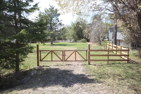 5766 Penetanguishene Highway, Springwater, ON L0L 1P0