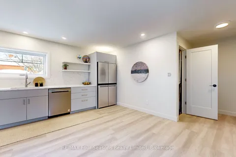 147 Second Street, Collingwood, ON L9Y 1E7