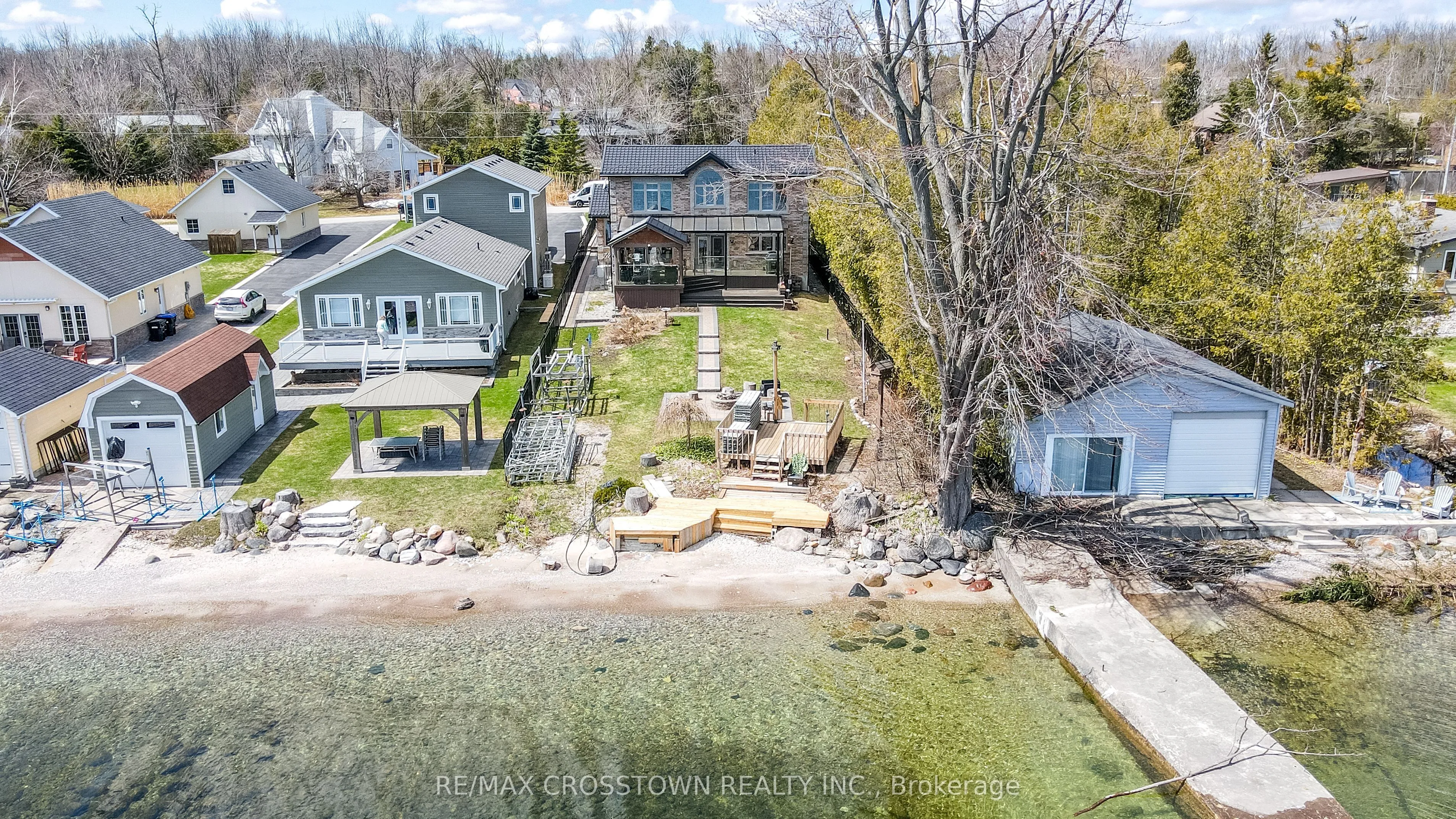 15 Palm Beach Road, Oro-Medonte, ON L0L 1T0