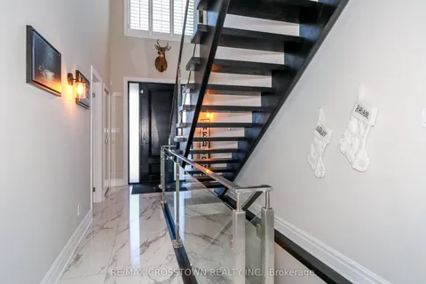 15 Palm Beach Road, Oro-Medonte, ON L0L 1T0