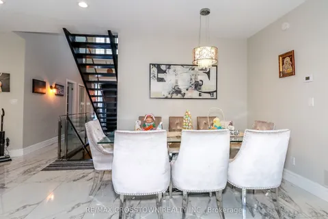 15 Palm Beach Road, Oro-Medonte, ON L0L 1T0