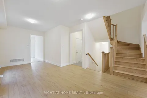 52 Bearberry Road, Springwater, ON L9X 2E2