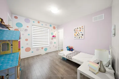 183 Franklin Trail, Barrie, ON L9J 0J1