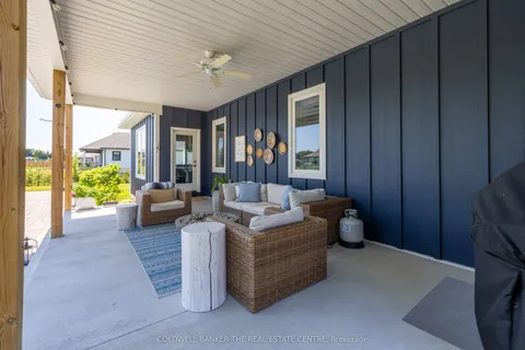 19 Cheslock Crescent, Oro-Medonte, ON L3V 8N8